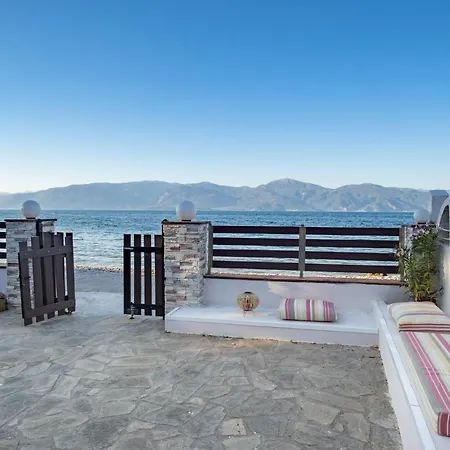 Akoli Blue - An Elegant By The Sea Holiday home Rodhodhafni